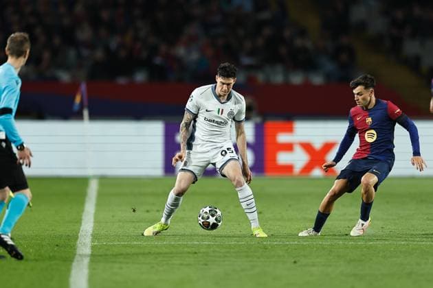 Alessandro Bastoni (Inter), APRIL 30, 2025 - Football Soccer : UEFA Champions League Semi-finals 1st leg match between FC Barcelona, Barca 3-3 FC Internazionale Milano at the Estadi Olimpic Lluis Companys in Barcelona, Spain. Noxthirdxpartyxsales  (289172180)