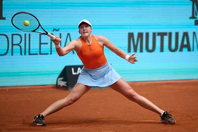 (250501) -- MADRID, May 1, 2025 -- Mirra Andreeva competes during the women s singles quarterfinal between Mirra Andreeva of Russia and Coco Gauff of the United States at the Madrid Open tennis tournament, in Madrid, Spain, April 30, 2025. (Photo by Xinhua) (SP)SPAIN-MADRID-TENNIS-MADRID OPEN-WOMEN S SINGLES PabloxMorano 