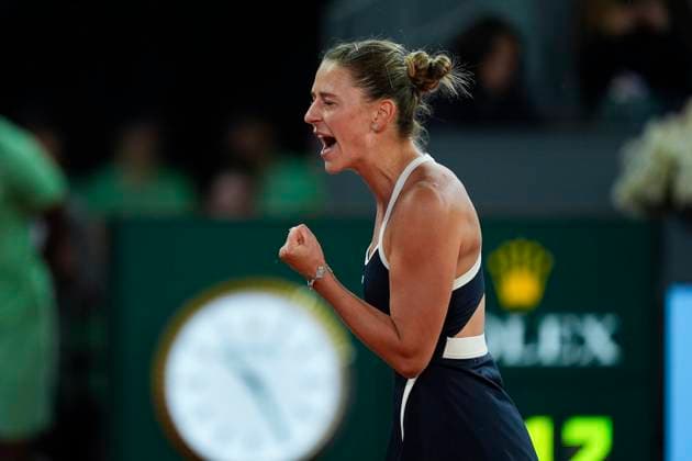 April 30, 2025, Madrid, Madrid, Spain: Marta Kostiuk of Ukraine in action against Aryna Sabalenka of Belarus during the Mutua Madrid Open 2025, ATP, Tennis Herren Masters 1000 and WTA, Tennis Damen 1000 tennis tournament, celebrated at Caja Magica on April 30, 2025 in Madrid, Spain. Madrid Spain - ZUMAa181 20250430_zaa_a181_408 Copyright: xOscarxJ.xBarrosox