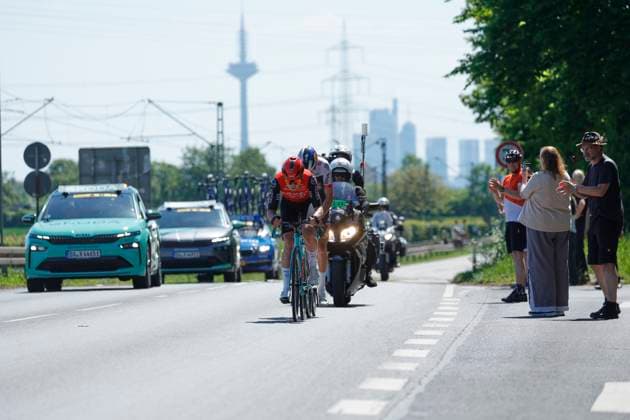 01 05 2025 Cycling Cycling Race Eschborn Frankfurt Main here several minutes ahead of the main field of the ELITE group breakaway leading duo at Oberursel Frankfurter Landstraße Eschborn Frankfurt Hessen Germany