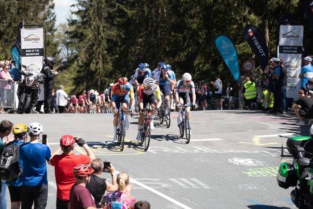 01 05 2025, xhfmx, Radsport Radklassiker 2025, Frankfurt Eschborn The field of riders crosses the Feldberg DFL DFB REGULATIONS PROHIBIT ANY USE OF PHOTOGRAPHS as IMAGE SEQUENCES and or QUASI VIDEO Frankfurt am Main