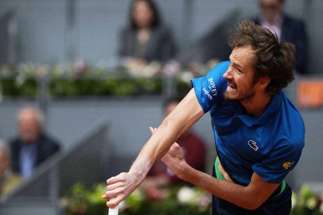 May 1, 2025, Madrid, Madrid, Spain: DANIIL MEDVEDEV of Russia plays a forehand during his Men s Singles Quarter-Final match against CASPER RUUD of Norway. on Day Ten of the Mutua Madrid Open at La Caja Magica. Madrid Spain - ZUMAd308 20250501_zsp_d308_005 Copyright: xJuanxCarlosxLucasx