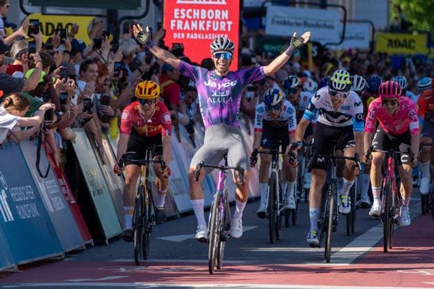 01 05 2025, xhfmx, Radsport Radklassiker 2025, Frankfurt Eschborn Michael Matthews Team Jayco AlUla wins the Radklassiker Eschborn Frankfurt 2025 DFL DFB REGULATIONS PROHIBIT ANY USE OF PHOTOGRAPHS as IMAGE SEQUENCES and or QUASI VIDEO Frankfurt am Main