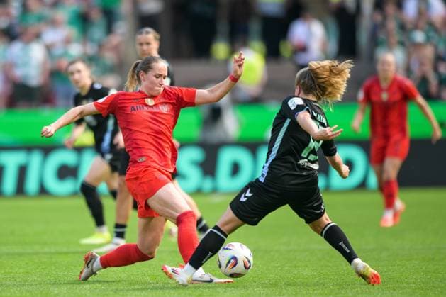 Soccer, DFB Cup Women, 20250501, FC Bayern Munich SV Werder Bremen Pictured from l Sydney LOHMANN Bayern, 12 , Ricarda WALKLING Bremen, 13 duel ball Cologne Rhein Energie Stadium North Rhine-Westphalia Germany Copyright: Passion2Press MarkusxFischerx
