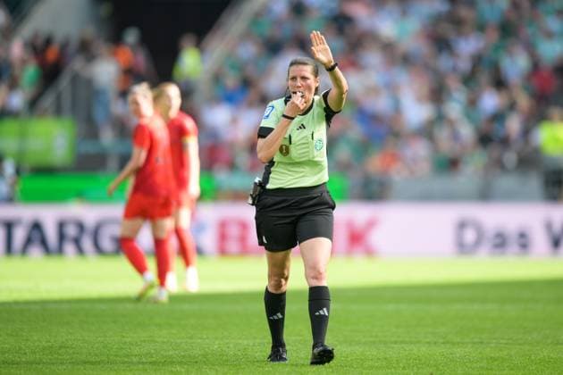 Soccer, DFB Cup Women, 20250501, FC Bayern Munich SV Werder Bremen In the picture Referee Annika KOST Cologne Rhein Energie Stadium North Rhine-Westphalia Germany Copyright: Passion2Press MarkusxFischerx