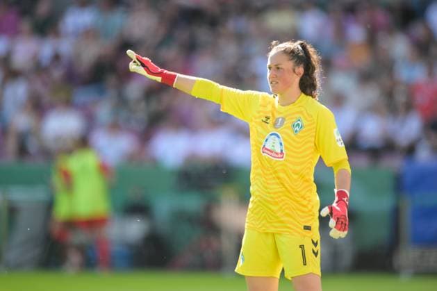 Soccer, DFB Cup Women, 20250501, FC Bayern Munich SV Werder Bremen In the picture goalkeeper Livia PENG Bremen, 1 Köln Rhein Energie Stadion Nordrhein Westfalen Germany Copyright: Passion2Press MarkusxFischerx