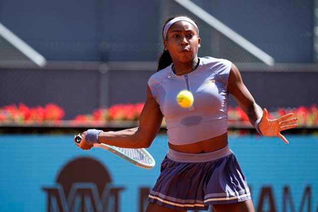May 1, 2025, Madrid, Madrid, Spain: Coco Gauff of USA in action against Iga Swiatek of Poland during the Mutua Madrid Open 2025, ATP, Tennis Herren Masters 1000 and WTA, Tennis Damen 1000 tennis tournament, celebrated at Caja Magica on May 01, 2025 in Madrid, Spain. Madrid Spain - ZUMAa181 20250501_zaa_a181_081 Copyright: xOscarxJ.xBarrosox