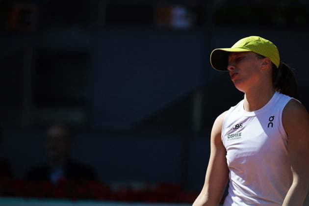May 1, 2025, Madrid, Madrid, Spain: COCO GAUFF of USA celebrates victory in her Women s Singles Semi-Final match against IGA SWIATEK of Poland on Day Ten of the Mutua Madrid Open at La Caja Magica. Madrid Spain - ZUMAd308 20250501_zsp_d308_022 Copyright: xJuanxCarlosxLucasx