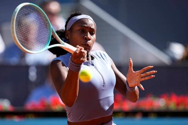 May 1, 2025, Madrid, Madrid, Spain: Coco Gauff of USA in action against Iga Swiatek of Poland during the Mutua Madrid Open 2025, ATP, Tennis Herren Masters 1000 and WTA, Tennis Damen 1000 tennis tournament, celebrated at Caja Magica on May 01, 2025 in Madrid, Spain. Madrid Spain - ZUMAa181 20250501_zaa_a181_100 Copyright: xOscarxJ.xBarrosox