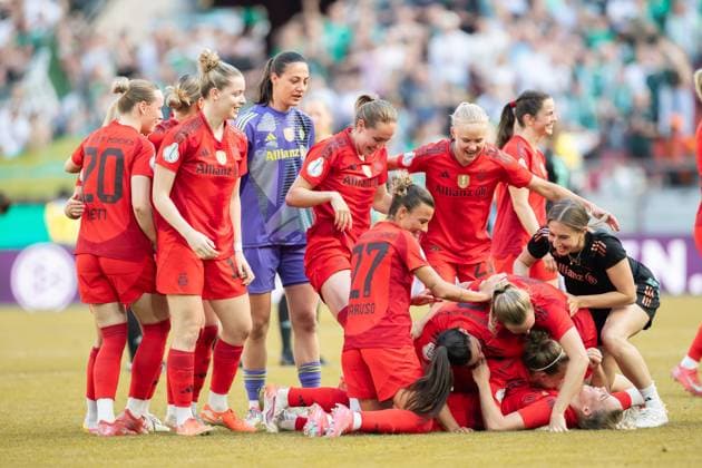 The players of FC Bayern Muenchen celebrate after winning 4 1 during the DFB Women s Cup Final match between FC Bayern Muenchen and Werder Bremen at Rhein Energie Stadion on May 01, 2025 in Cologne, Germany, Germany Photo by Mario Hommes DeFodi Images The players of FC Bayern Muenchen celebrate after winning during the DFB Women s Cup Final match between FC Bayern Muenchen and Werder Bremen at Rhein Energie Stadion on May 1, 2025 in Cologne, Germany Photo by Mario Hommes DeFodi Images DFB DFL REGULATIONS PROHIBIT ANY USE OF PHOTOGRAPHS AS IMAGE SEQUENCES AND OR QUASI VIDEO Photo by Mario Hommes DeFodi Images