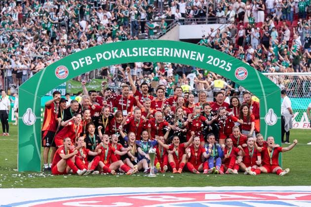 GER, DFB Pokal Final Women, FC Bayern Werder Bremen 01 05 2025, RheinEnergieSTADION, Cologne, GER, DFB Pokal Final Women, FC Bayern Werder Bremen im Bild Pokal Sieger 2025, FC Bayern München, nordphotoxGmbHxx xChristianxSchulze nph000300
