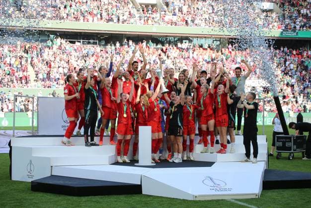 01 05 2025, xgrfx, Football DFB Womens Cup Final 2025, SV Werder Bremen FC Bayern Munich v l Award ceremony for FC Bayern Munich after the DFB Cup Final FC Bayern Munich DFL DFB REGULATIONS PROHIBIT ANY USE OF PHOTOGRAPHS as IMAGE SEQUENCES and or QUASI VIDEO Cologne