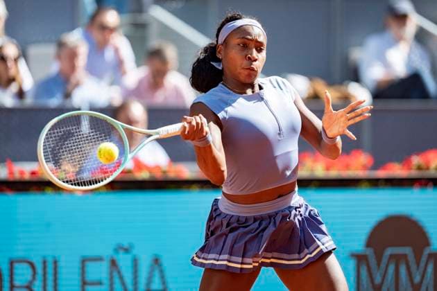 Mutua Madrid Open 2025 Coco Gauff of the United States plays a forehand during the Women s Singles Semi-Final match against Iga Swiatek of Poland during the Mutua Madrid Open 2025 tournament celebrated at La Caja Magica on May 01, 2025 in Madrid, Spain. Madrid La Caja Magica Madrid Spain Copyright: xAlbertoxGardinx AGardin_20250501_Mutua_Madrid_Open_0529
