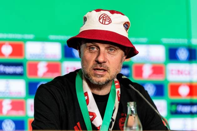 45 DFB Cup Final Womens FC Bayern Munich SV Werder Bremen, 01 05 2025 Alexander Straus FC Bayern Munich, coach during the press conference 45 DFB Cup Final Womens FC Bayern Munich SV Werder Bremen, Cologne, RheinEnergiestadion, 01 05 2025 Copyright: xBEAUTIFULxSPORTS Wunderlx