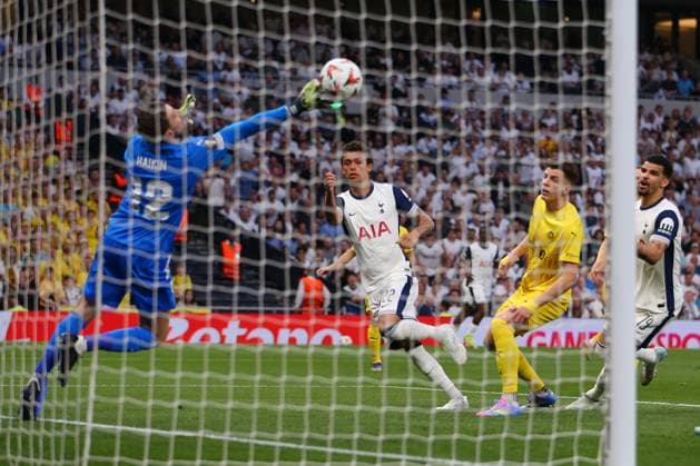 Sport Bilder des Tages 1st May 2025; Tottenham Hotspur Stadium, London, England; UEFA Europa League Semi Final First Leg Football, Tottenham Hotspur versus Bodo Glimt; Brennan Johnson of Tottenham Hotspur scores with a header in the 1st minute for 1-0  ActionPlus12780445 KatiexChan
