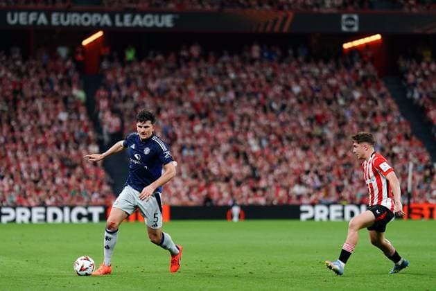 Harry Maguire of Manchester United, ManU Athletic Bilbao v Manchester United, UEFA Europa League, Semi Final, First Leg, Football, Estadio de San Mames, Bilbao, Spain - 01 May 2025 EDITORIAL USE ONLY No use with unauthorised audio, video, data, fixture lists, club league logos or live services. Online in-match use limited to 120 images, no video emulation. No use in betting, games or single club league player publications. Copyright: xGokhanxTaner Shutterstockx 15278833dh