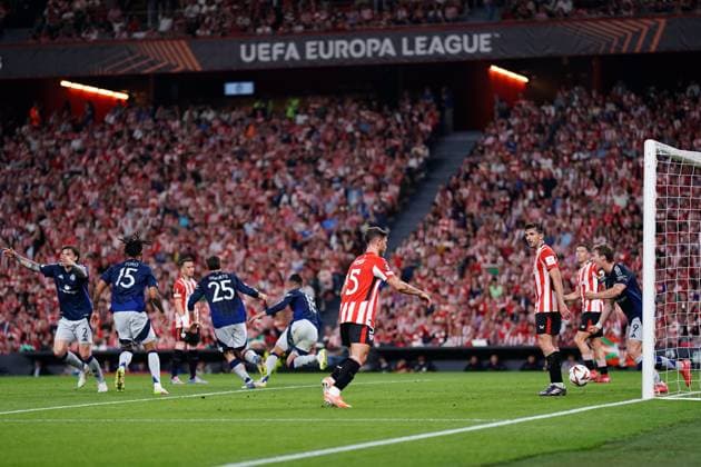 Casemiro of Manchester United, ManU scores the sides first goal to make it 0-1 Athletic Bilbao v Manchester United, UEFA Europa League, Semi Final, First Leg, Football, Estadio de San Mames, Bilbao, Spain - 01 May 2025 EDITORIAL USE ONLY No use with unauthorised audio, video, data, fixture lists, club league logos or live services. Online in-match use limited to 120 images, no video emulation. No use in betting, games or single club league player publications. Copyright: xGokhanxTaner Shutterstockx 15278833dm