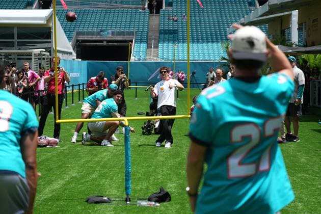 01 05 2025, Miami International Autodrome, Miami, Formula 1 Crypto com Miami Grand Prix 2025 ,in the picture Charles Leclerc MCO , Scuderia Ferrari HP playing American Football with the Miami Dolphins players Photo by Hasan Bratic DeFodi Images