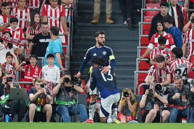 Athletic Club Bilbao v Manchester United, ManU FC Manchester United midfielder Bruno Fernandes (8) scores a GOAL and celebrates during the Athletic Club Bilbao v Manchester United FC UEFA Europa League Cup Semi-Final 1st Leg match at the Estadio de San MamÃ s, Bilbao, Basque Country, Spain on 1 May 2025 Credit: Eleanor Hoad Every Second Media Editorial use only. All images are copyright Every Second Media Limited. No images may be reproduced without prior permission. Copyright: xIMAGO EveryxSecondxMediax ESM-1454-0028 EleanorxHoadx xEveryxSecondxMediax