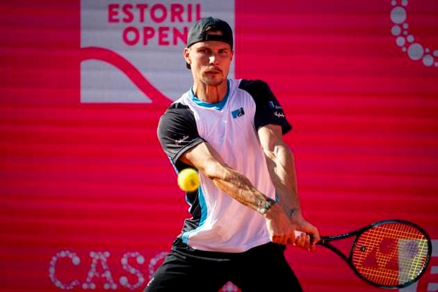 Marton Fucsovics Vs Nuno Borges - Millennium Estoril Open 2025 Marton Fucsovics from Hungary competes against Nuno Borges from Portugal during the Millennium Estoril Open ATP, Tennis Herren Challenger 175 tennis tournament at Estoril Tennis Club in Estoril, Portugal, on May 1, 2025. Lisbon Portugal  Copyright: xNunoxCruzx originalFilename:cruz-martonfu250501_npy4w.jpg