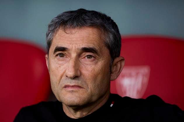 May 1, 2025, Bilbao, Vizcaya, SPAIN: Ernesto Valverde, head coach of Athletic Club, looks on prior to the UEFA Europa League 2024 25 Semi Final First Leg match between Athletic Club and Manchester United, ManU at San Mames on May 1, 2025, in Bilbao, Spain. Bilbao SPAIN - ZUMAa181 20250501_zaa_a181_171 Copyright: xRicardoxLarreinax