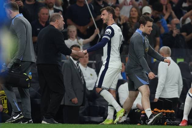 London, England, 1st May 2025. James Maddison of Tottenham Hotspur shakes hands with Ange Postecoglou, Manager of Tottenham Hotspur as he leaves the pitch after picking up an injury during the Tottenham Hotspur vs FK Bodo Glimt UEFA Europa League match at the Tottenham Hotspur Stadium, London. Picture credit should read: Paul Terry Sportimage EDITORIAL USE ONLY. No use with unauthorised audio, video, data, fixture lists, club league logos or live services. Online in-match use limited to 120 images, no video emulation. No use in betting, games or single club league player publications. SPI_034_PT_Tottenham_Bodo_Glimt SPI-3902-0034
