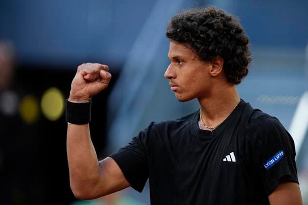 May 1, 2025, Madrid, Madrid, Spain: Gabriel Diallo of Canada reacts against Lorenzo Musetti of Italy during the Mutua Madrid Open 2025, ATP, Tennis Herren Masters 1000 and WTA, Tennis Damen 1000 tennis tournament, celebrated at Caja Magica on May 01, 2025 in Madrid, Spain. Madrid Spain - ZUMAa181 20250501_zaa_a181_255 Copyright: xOscarxJ.xBarrosox