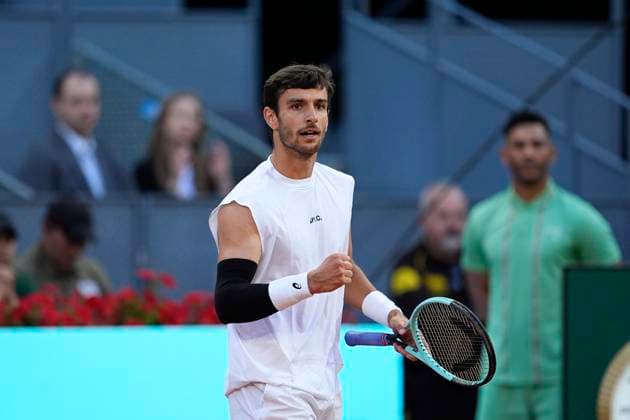 May 1, 2025, Madrid, Madrid, Spain: Lorenzo Musetti of Italy reacts against Gabriel Diallo of Canada during the Mutua Madrid Open 2025, ATP, Tennis Herren Masters 1000 and WTA, Tennis Damen 1000 tennis tournament, celebrated at Caja Magica on May 01, 2025 in Madrid, Spain. Madrid Spain - ZUMAa181 20250501_zaa_a181_259 Copyright: xOscarxJ.xBarrosox