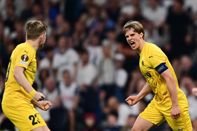 250501 Ulrik Saltnes of Bodo Glimt celebrates the 3 1 goal during the UEFA Europa League semi final football match between Tottenham and Bodo Glimt on May 1, 2025 in London Photo Marius Simensen BILDBYRAN COP 238 MM0042 bbeng fotboll football soccer fotball uefa europa league semi final semifinale bodo glimt tottenham tottenham hotspur fc spurs jubel  Copyright: MARIUSxSIMENSEN BB250501BB874