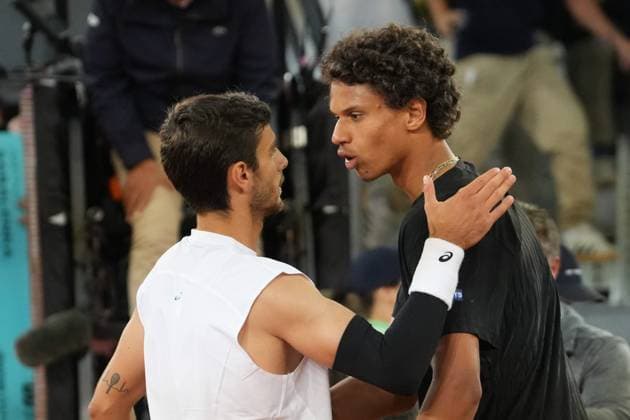 TENNIS - MUTUA MADRID OPEN 2025 Laurent Lairys MAXPPP - Lorenzo Musetti of Italia and Gabriel Diallo of Canada during the Mutua Madrid Open 2025, ATP, Tennis Herren Masters 1000 and WTA, Tennis Damen 1000, tennis tournament on 01 May 2025 at Caja Magica in Madrid, Spain - Photo Laurent Lairys MAXPPP Madrid Spain  Copyright: xMAXPPPxLaurentxLairysx LLR202505018765 LLR202505018765