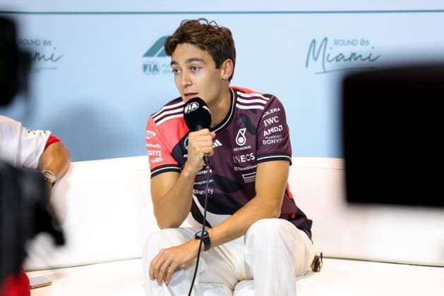 Formula 1 Crypto.com Miami Grand Prix 2025, Joe Pinchin OVERTAKE MAXPPP - Miami 01 05 2025 63 RUSSELL George (gbr), Mercedes AMG Petronas, portrait during the Formula 1 Crypto.com Miami Grand Prix 2025, the 6th round of the 2025 FIA Formula 1 World Championship, WM, Weltmeisterschaft on the Miami International Autodrome from May 1 to 4, 2025, in Miami, United States Miami United States  Copyright: xOVERTAKE MAXPPPxJoexPinchinx OVT202505018711 OVT202505018711