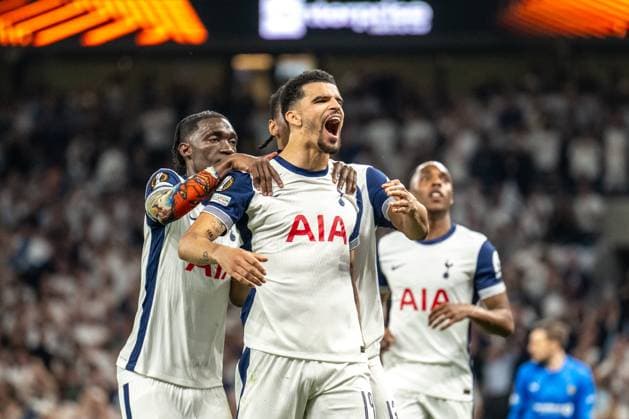 Sport Bilder des Tages Tottenham Hotspur v Bodoe Glimt, UEFA Europa League football, London, England London, England. 01st, May 2025. Dominic Solanke (19) of Tottenham Hotspur scores for 3-0 during the UEFA Europa League match between Tottenham Hotspur and Bodoe Glimt at the Tottenham Hotspur Stadium in London. England, London  Copyright: xGonzalesxPhoto FrederikkexJensenx