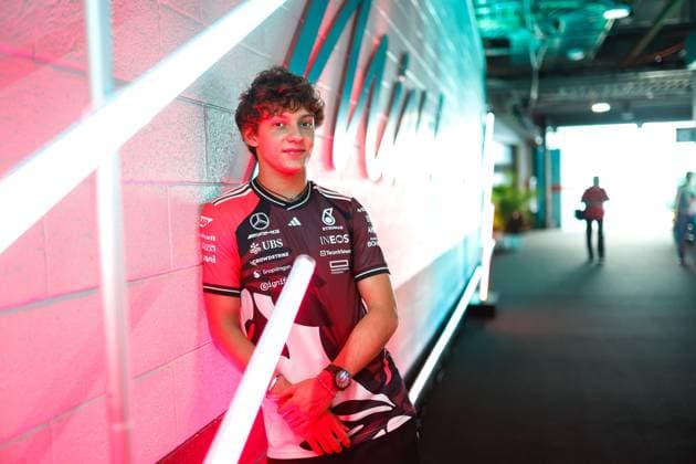 F1 - MIAMI GRAND PRIX 2025 KIMI ANTONELLI Andrea (ita), Mercedes AMG F1 Team W16, portrait during the Formula 1 Crypto.com Miami Grand Prix 2025, 6th round of the 2025 FIA Formula One World Championship, WM, Weltmeisterschaft from May 2 to 4, 2025 on the Miami International Autodrome, in Miami Gardens, Florida, United States of America - Miami GardensUnited States  Copyright: xDPPIx