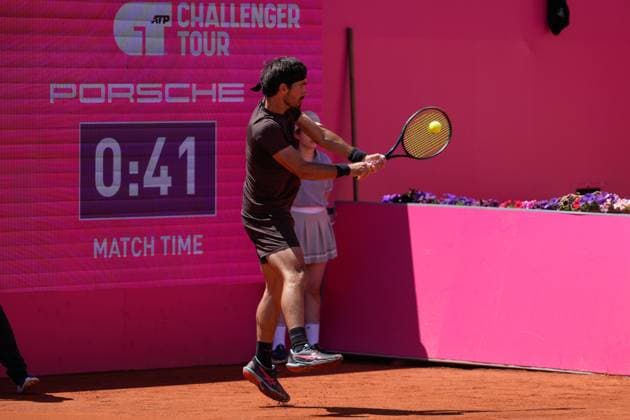 Millennium Estoril Open Challenger returns a ball to during the first round of Millennium Estoril Open Challenger 175 tennis tournament at the Clube de Tenis do Estoril. (Foto: Bruno de Carvalho Brazil Photo Press) Estoril Clube de Tenis do Estoril Lisboa Portugal Copyright: xBrunoxdexCarvalhox
