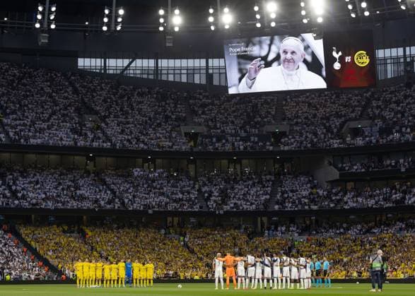 Tottenham Hotspur v FK Bodo Glimt, UEFA Europa League, Semi-Final, Leg 1 of 2, Football, Tottenham Hotspur Stadium, Tottenham, London, UK - 01 May 2025 A minute™s silence is observed before kick off in memory of Pope Francis Tottenham Tottenham Hotspur Stadium London GBR, UK NEWSPAPERS OUT Copyright: xEllixBirchx