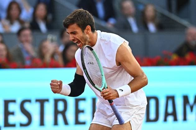 Mutua Madrid Open - Quarter-finals - Lorenzo Musetti Lorenzo Musetti (ITA) during his quarter final round match at the Mutua Madrid Open in Madrid, Spain, on May, 1, 2025. Photo by Corinne Dubreuil ABACAPRESS.COM Madrid Spain  Copyright: xDubreuilxCorinne ABACAx