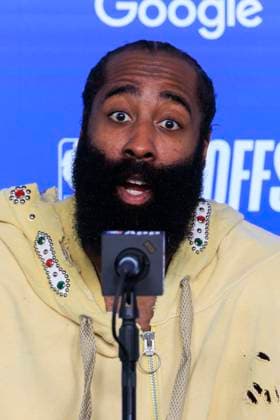 May 1, 2025, Inglewood, California, USA: James Harden 1 of the Los Angeles Clippers speaks during a press conference, PK, Pressekonferenz after wining Round One Game Six of the 2025 NBA, Basketball Herren, USA Playoffs against the Denver Nuggets on Thursday May 1, 2025 at Intuit Dome Arena in Inglewood, California. Clippers defeat Nuggets, 111-105. ARIANA RUIZ PI Inglewood USA - ZUMAp124 20250501_zaa_p124_066 Copyright: xArianaxRuizx