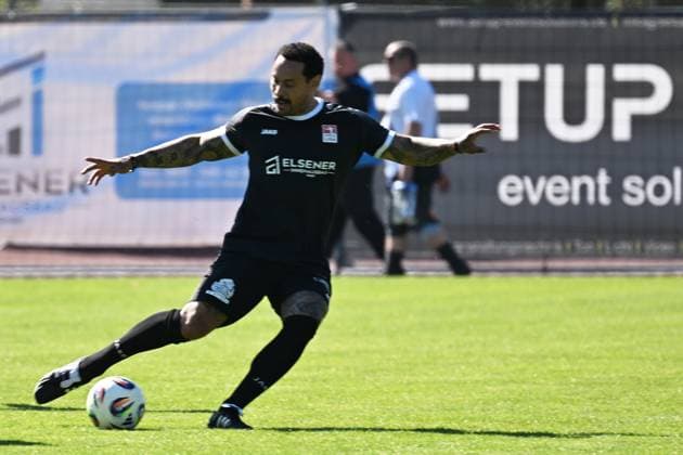01 05 2025, xsvx, Football Day of Legends, Wiesbaden v l Jermaine Jones DFL DFB REGULATIONS PROHIBIT ANY USE OF PHOTOGRAPHS as IMAGE SEQUENCES and or QUASI VIDEO Wiesbaden