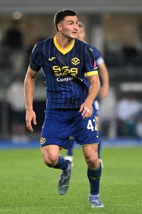 DIEGO COPPOLA, Serie A 2024-25, Hellas Verona-Cagliari 0-2, azione, action, single shot SERIE A 2023-24 HELLAS VERONA-CAGLIARI 0-2