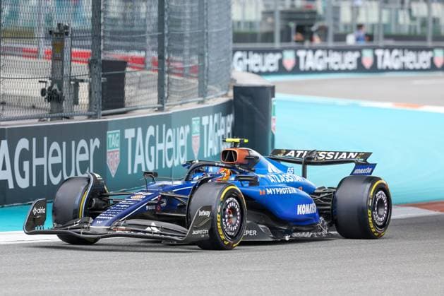 Carlos Sainz jr Atlassian Williams Racing , Grand Prix of Miami, Motorsport, Men, Formula 1, Free Practice, 02 05 2025 Miami Florida USA Copyright: xkolbert-press ChristianxKolbertx
