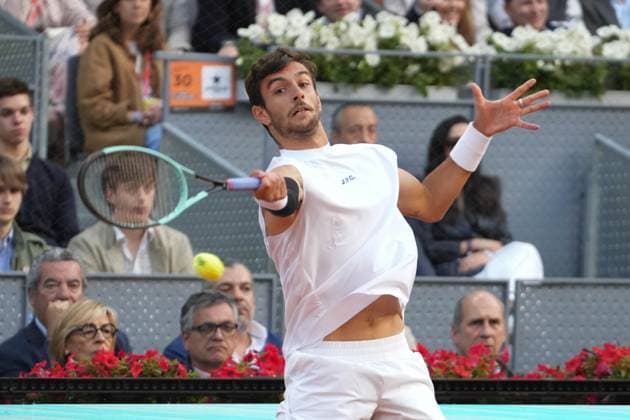 TENNIS - MUTUA MADRID OPEN 2025 Lorenzo Musetti of Italia during the Mutua Madrid Open 2025, ATP, Tennis Herren Masters 1000 and WTA, Tennis Damen 1000, tennis tournament on 02May 2025 at Caja Magica in Madrid, Spain - Photo Laurent Lairys PSNEWZ MadridSpain  Copyright: xLaurentxLairysx