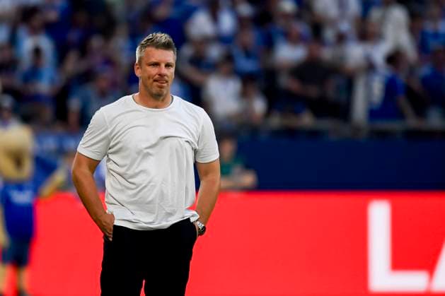 Trainer Lukas Kwasniok SC Paderborn 07 looks on during the Second Bundesliga match between FC Schalke 04 and SC Paderborn 07, Veltins Arena on May 02, 2025 in Gelsenkirchen, Germany Photo by Max Maiwald DeFodi Images Trainer Lukas Kwasniok SC Paderborn 07 looks on during the Second Bundesliga match between FC Schalke 04 and SC Paderborn 07 at Veltins Arena on May 2, 2025 in Gelsenkirchen Germany Photo by Max Maiwald DeFodi Images DFL regulations prohibit any use of photographs as image sequences and or quasi video Photo by Max Maiwald DeFodi Images