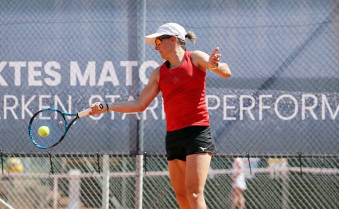 02 05 25 TEC Waldau LTTC Rot Weiß Berlin Germany, Stuttgart, 03 05 2024, Tennis, Womens Bundesliga, TEC Waldau LTTC Rot Weiß Berlin Kirsten Flipkens TEC Waldau