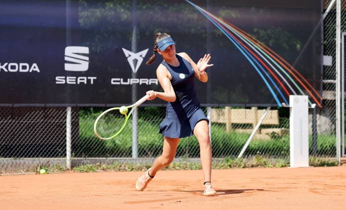 02 05 25 TEC Waldau LTTC Rot Weiß Berlin Germany, Stuttgart, 03 05 2024, Tennis, Womens Bundesliga, TEC Waldau LTTC Rot Weiß Berlin Victoria Pohle TEC Waldau