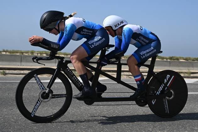 French Anne Sophie Centis and Lara Lallemant pictured in action during the time trials at the UCI Para-Cycling Road World Cup event, Friday 02 May 2025, in Oostende. The UCI Para-Cycling Road World Cup takes place from 01 to 04 May in Oostende and Brugge. LUCxCLAESSEN  x122468207x