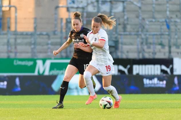 Jacqueline Meißner (16 SGS Essen) and Annabel Schasching (19 SC Freiburg) during the Google Pixel Frauen Bundesliga match between SGS Essen and SC Freiburg at Stadion an der Hafenstrasse, Essen, Germany. (Sven Beyrich SPP) Copyright: xSvenxBeyrich SPPx spp-en-SvBe-20250502-D4S_0784