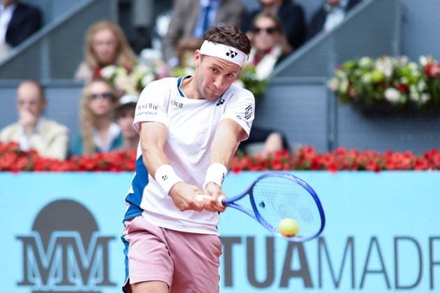 Sport Bilder des Tages (250503) -- MADRID, May 3, 2025 -- Casper Ruud competes during the men s singles semifinal between Casper Ruud of Norway and Francisco Cerundolo of Argentina at the Madrid Open tennis tournament tennis tournament in Caja Magica, Madrid, Spain, May 2, 2025. (Photo by Xinhua) (SP)SPAIN-MADRID-TENNIS-MADRID OPEN-MEN S SINGLES-SEMIFINAL GustavoxValiente 