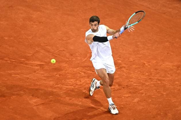 Mutua Madrid Open - Madrid Lorenzo Musetti (ITA) during his semi final round match at the Mutua Madrid Open in Madrid , Spain, on May 2, 2025. Photo by Corinne Dubreuil ABACAPRESS.COM Madrid Spain  Copyright: xDubreuilxCorinne ABACAx