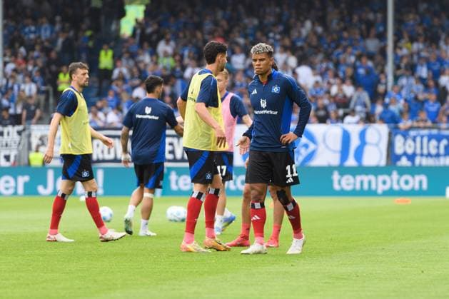 Players of Hamburger SV during warm-up before the 2. Bundesliga match between SV Darmstadt 98 and Hamburger SV at Stadion am Böllenfalltor, Darmstadt, Germany. (Sven Beyrich SPP)  Copyright: xSvenxBeyrich SPPx spp-en-SvBe-20250503-ND5_8000