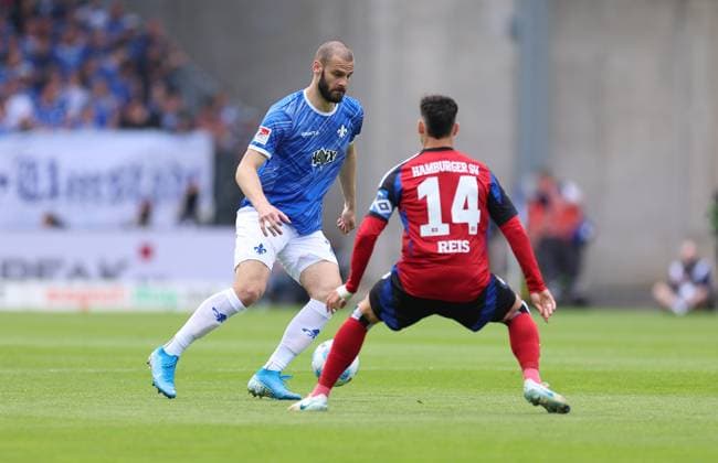 03 05 2025, xdcx, Soccer 2 Bundesliga, SV Darmstadt 98 Hamburger SV, emonline, emspor, despor, v l , Aleksandar Vukotic SV Darmstadt 98 , Ludovit Reis Hamburger SV DFL DFB REGULATIONS PROHIBIT ANY USE OF PHOTOGRAPHS AS IMAGE SEQUENCES AND OR QUASI VIDEO Copyright: HMBxMedia Claus